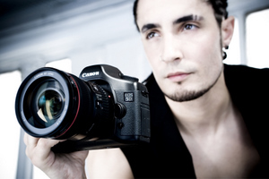 Die Canon EOS 5D mit Vollformatchip (Foto: Canon)