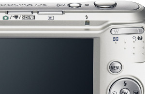 Nikon Coolpix L16 detail Foto: Nikon Zweifach einfach: Mit nur zwei Tasten steuert der Anwender die Betriebsarten der L16