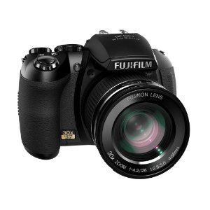 Fujifilm FinePix HS10 – Das Zoom-Monster