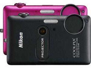 Kompakt mit Beamer: Nikon Coolpix S1200pj Digitalkamera