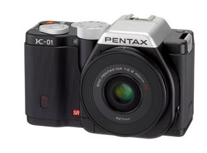 Echt kantig: Pentax K-01 System Digitalkamera