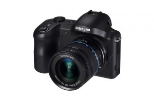 Muss keinen Vergleich scheuen: die Systemkamera Samsung Galaxy NX