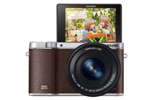 Samsung NX3000 Systemkamera im Retrolook